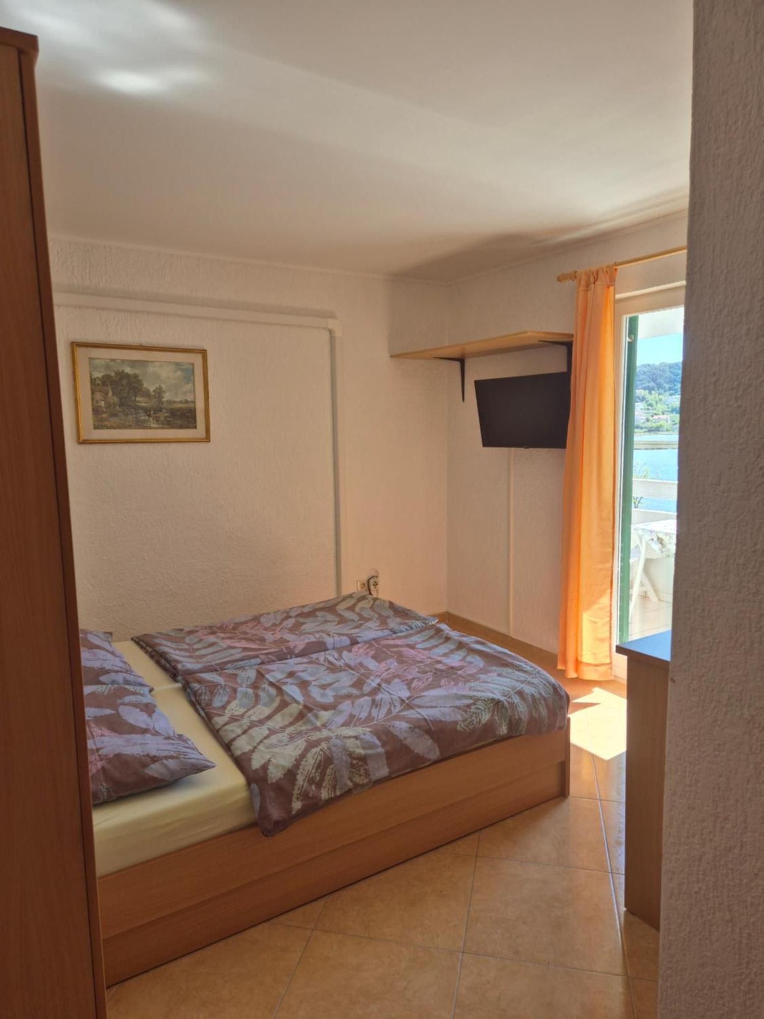 Apartmani Mira Supetarska Draga Exterior foto