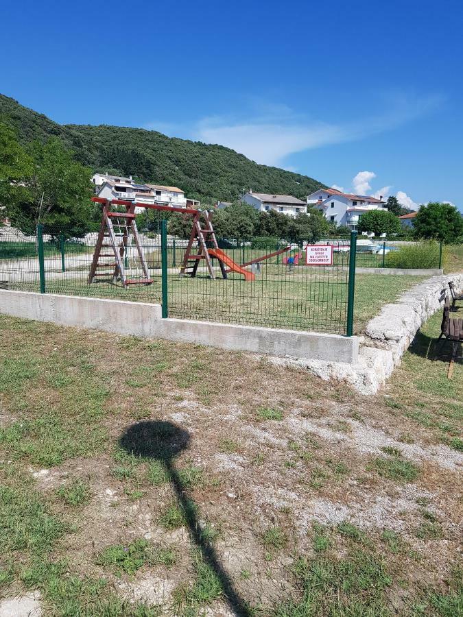 Apartmani Mira Supetarska Draga Exterior foto